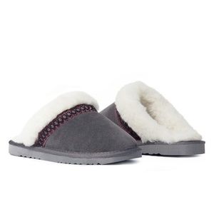 Muk Luks Slippers NIB